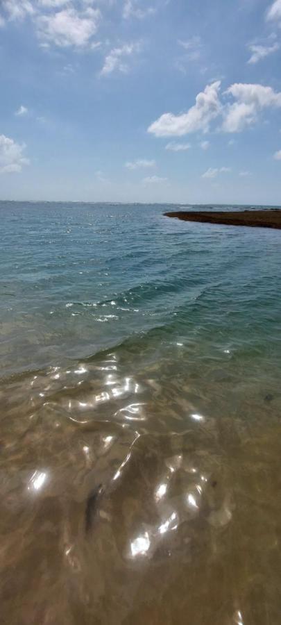 Apartamento Em Guarajuba 200M Da Praia Camacari Luaran gambar